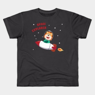 cute lion astronaut play with his rocket. Kids T-Shirt